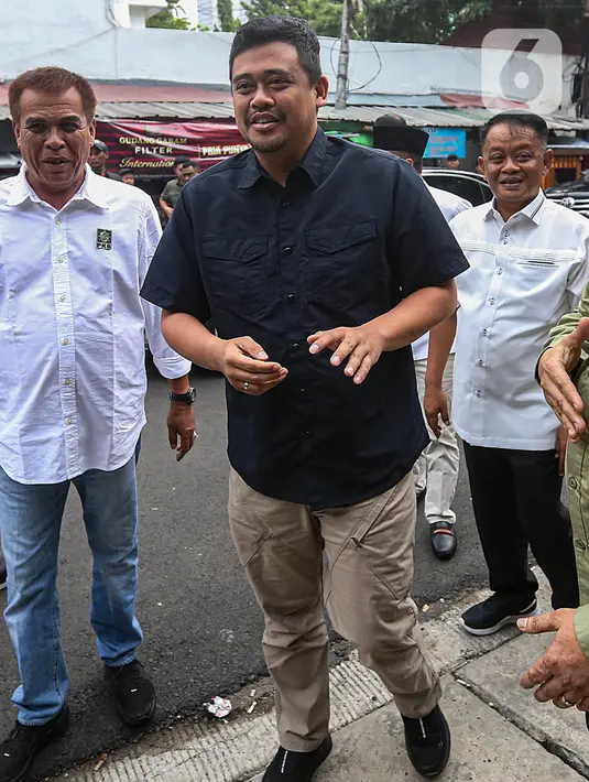 Wali Kota Medan, Bobby Nasution digadang-gadang bak menjadi kandidat kuat Pemilihan Kepala Daerah Sumatera Utara (Pilkada Sumut) 2024. (Liputan6.com/Angga Yuniar)