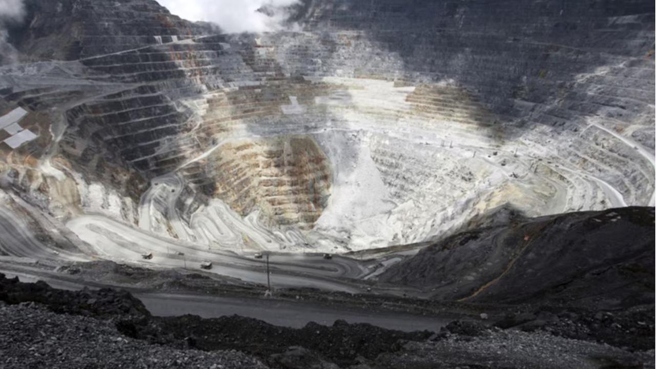 Tambang Emas Terbesar di Dunia Ada di Indonesia, Produksinya 48 Ton Per Tahun dan Punya Bandara Sendiri