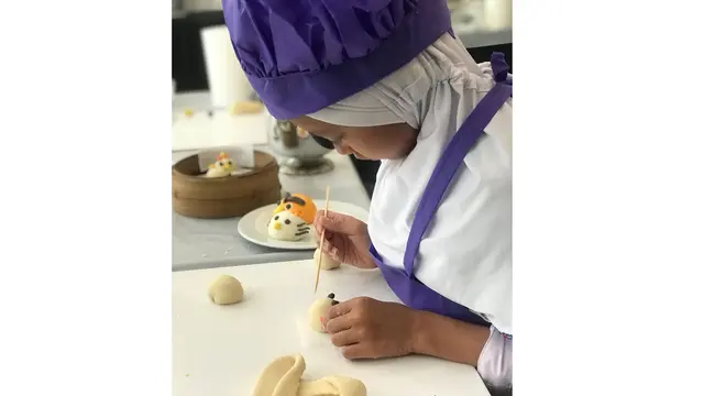 Memasak bersama anak-anak