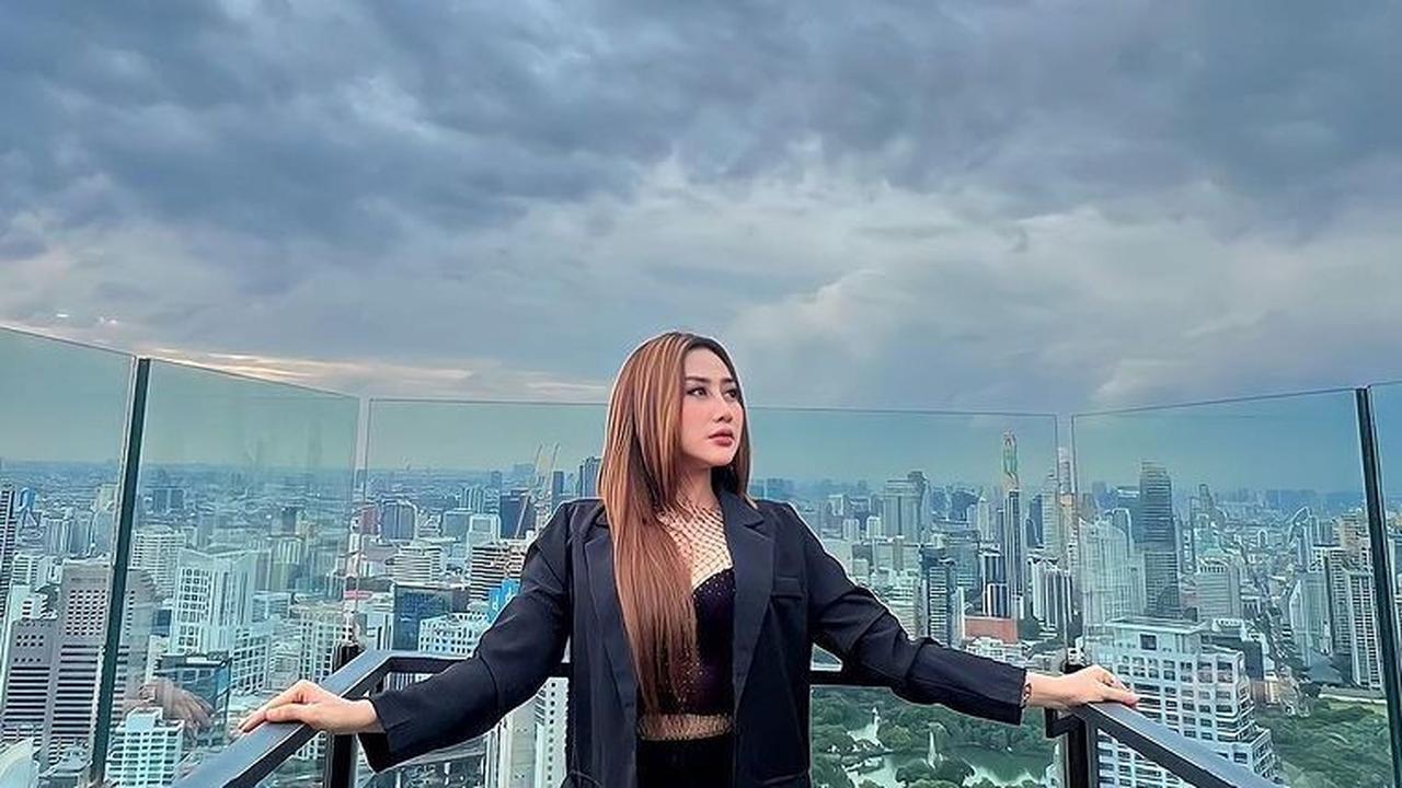Viral Selebgram Istri Polisi di Probolinggo Marahi Siswi Magang, Begini Cara Dia Dapat Uang