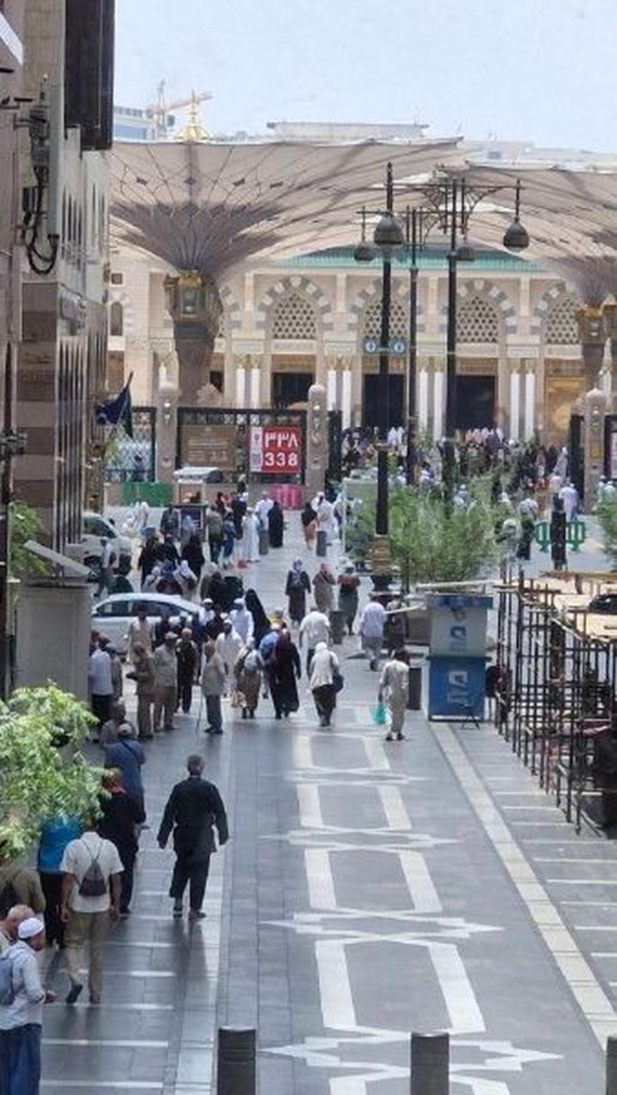 Tak hanya itu, jarak hotel ini ke Masjid Nabawi hanya sekitar 150 meter saja.