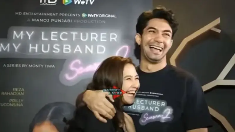 Prilly Latuconsina - Reza Rahadian (Foto: YouTube)