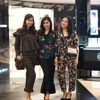 Nagita Slavina, sejak menikah dengan Raffi Ahmad juga memiliki hubungan yang baik dengan kedua adik suaminya, Nisya Ahmad dan Syahnaz Sadiqah. Tak sedikit foto-foto ketiganya terlihat bersama. (Instagram/nissyaa)