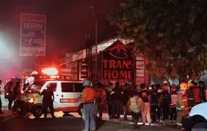 2 Orang Tewas dalam Kebakaran Trans Home Sleman