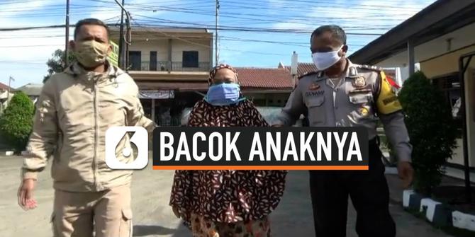 VIDEO: Dilarang Mudik, Emak-Emak Bacok Anak Kandung dengan Golok