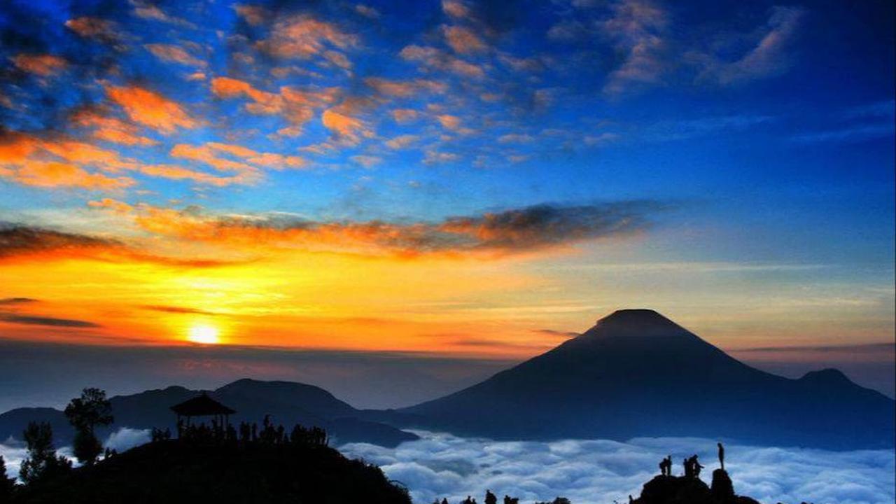 1. Bukit Sikunir