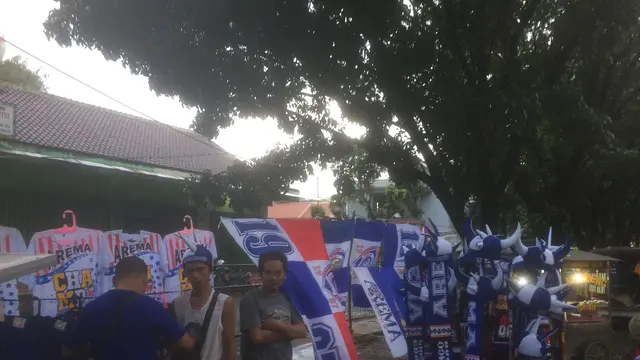 Pedagang di final Piala Presiden 2017.