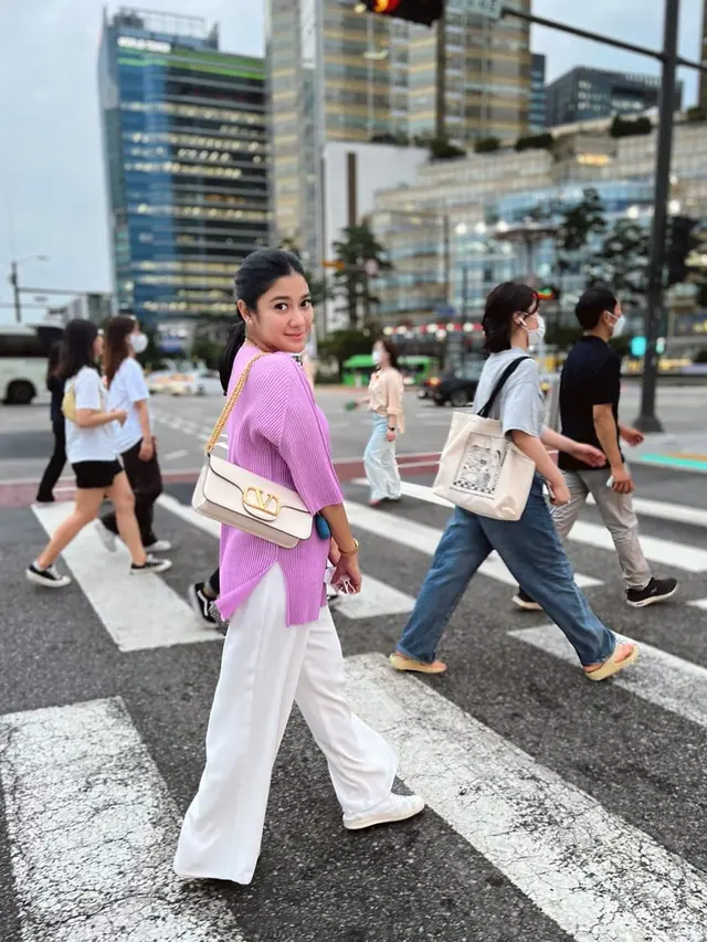 Bareng Lydia Kandou, Ini 6 Potret Naysila Mirdad Jalan-Jalan di Korea Selatan