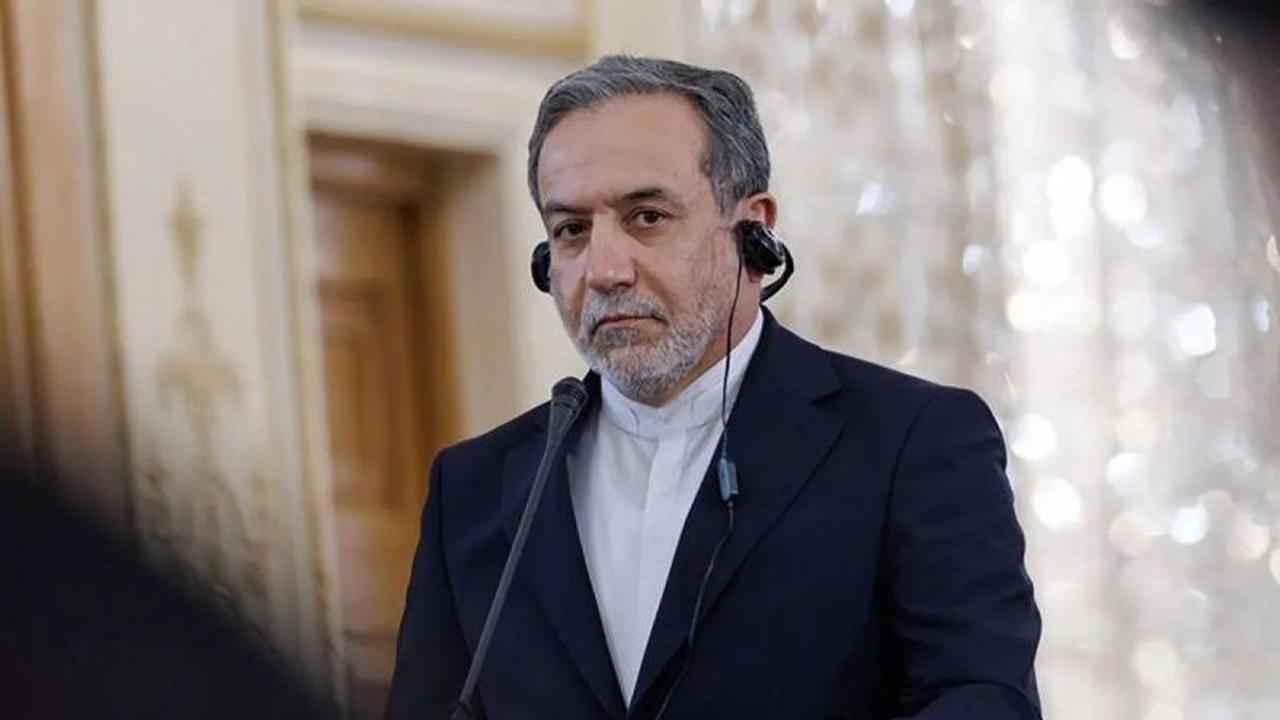 Iran dan Oman Bahas Pengelolaan Krusial Selat Hormuz di Tengah Ancaman AS