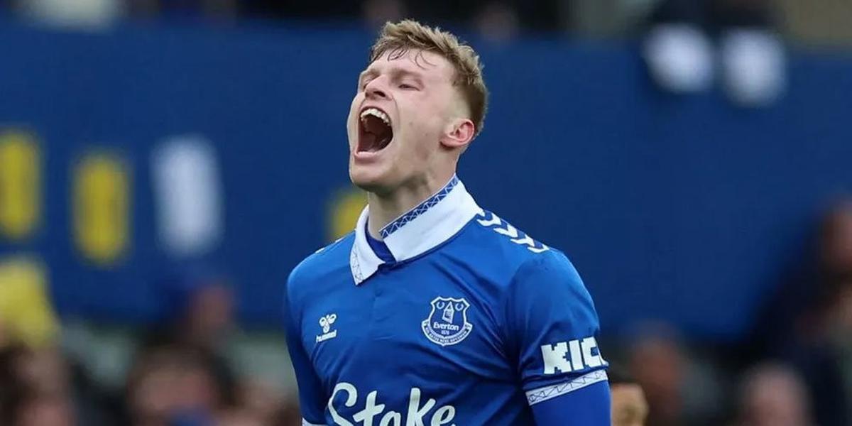Manchester United Bidik Bek Muda Berbakat: Oumar Solet dari Udinese?