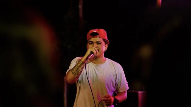 Penyanyi Vije Khant. (Foto: Dok. Koleksi Pribadi Vije Khant)