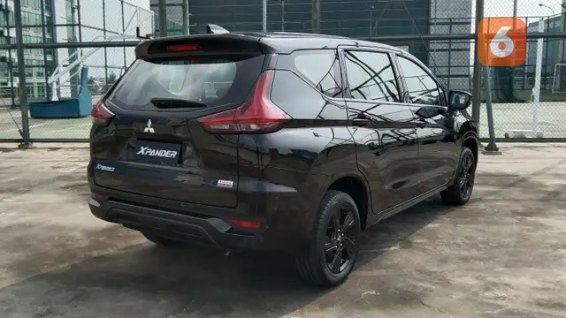 Mitsubishi Xpander Rockford Fosgate Black Edition