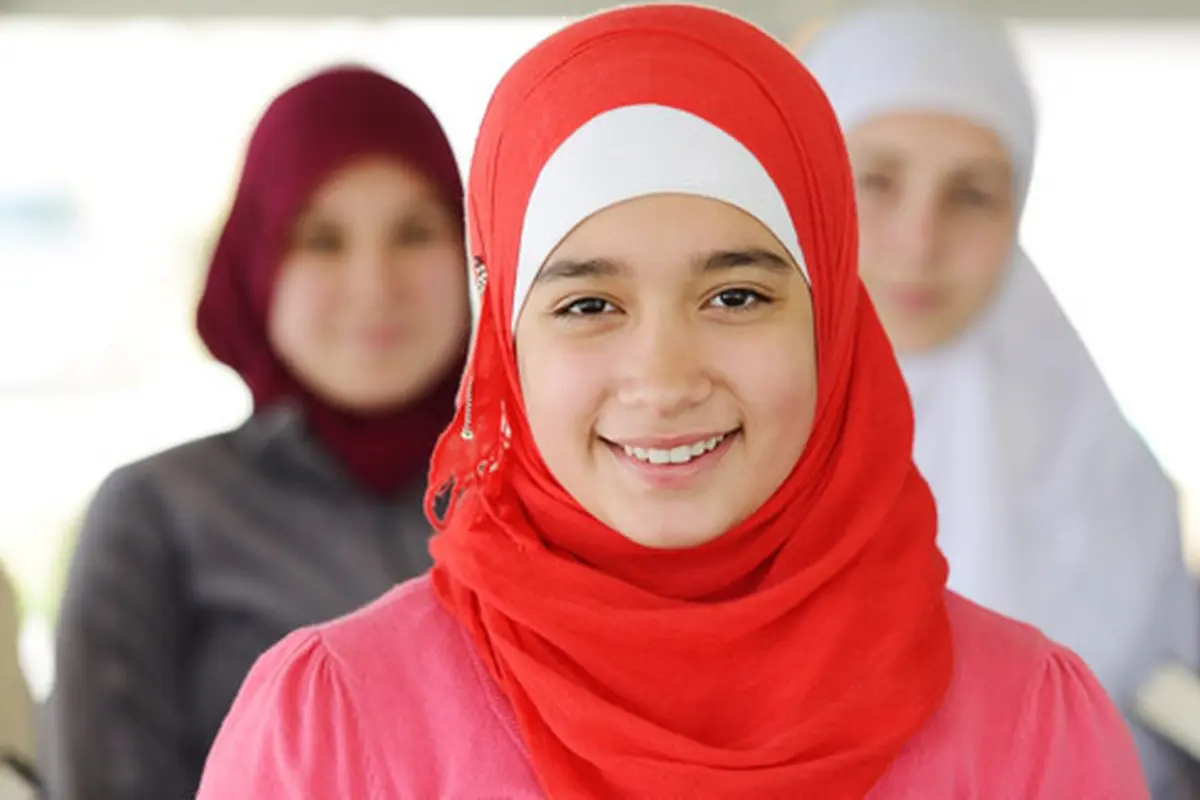 (c) shutterstock