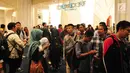 Sejumlah mahasiswa memadati lokasi pendaftaran untuk menjadi peserta Citizen Journalist Academy Energi Muda Pertamina, Jakarta, Kamis (27/7). (Liputan6.com/Helmi Afandi)