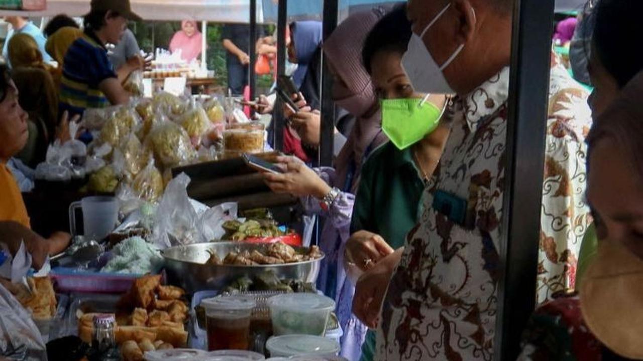 FOTO: Mengunjungi Surga Bazaar Takjil Ramadan di Bendungan Hilir