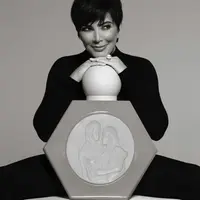 Intip 6 rahasia perawatan kecantikan Kris Jenner. (Foto: Instagram @krisjenner)