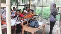 SDN Ciroyom 02 Garut, Mirip Kandang Ayam 