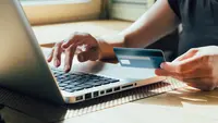 Tren Belanja Ramadan Berubah, AI Kini Jadi Andalan Cari Promo dan Review