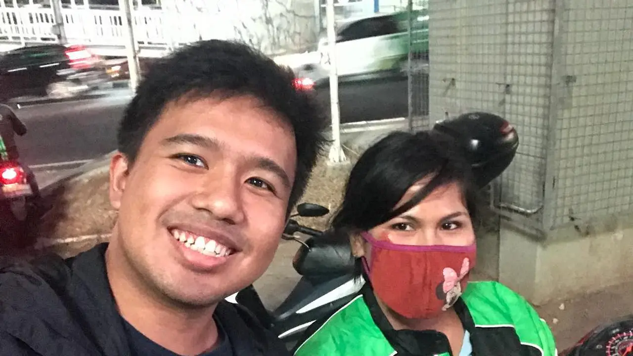 Joshua Suherman dan Pengemudi Ojek Online