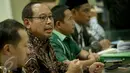 Djan Faridz memberikan keterangan pers terkait pemecatan Lulung di Kantor DPP PPP, Jakarta, Senin (13/3). PPP resmi memecat Ketua DPW PPP DKI Abraham Lunggana (Lulung) karena melanggar AD/ART partai. (Liputan6.com/Faizal Fanani)