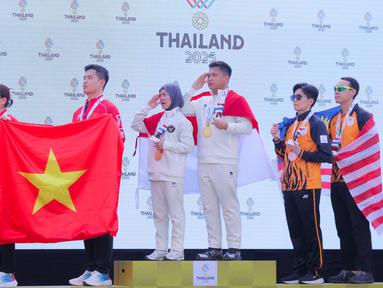 Kontingen Indonesia kembali menambah koleksi medali emas di SEA Games 2025 Thailand melalui cabang olahraga menembak. (Bola.com/Bagaskara Lazuardi)
