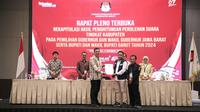 Rapat Pleno Terbuka Rekapitulasi Hasil Penghitungan Perolehan Suara Pemilihan Gubernur dan Wakil Gubernur Jawa Barat. (Liputan6.com/Jayadi Supriadin)
