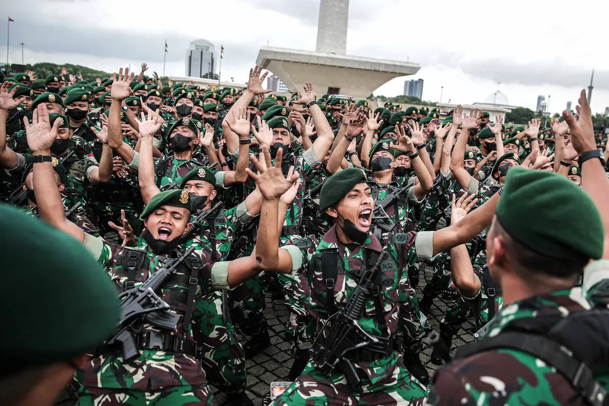 FOTO: Jenderal Dudung Tinjau Kesiapan Pasukan Usai Apel di Monas