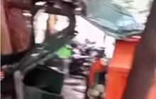 Tragis, 'Pasukan Oranye' Terpelanting hingga Tangan Terjepit Gerobak dan Pohon Usai Diserempet Mobil