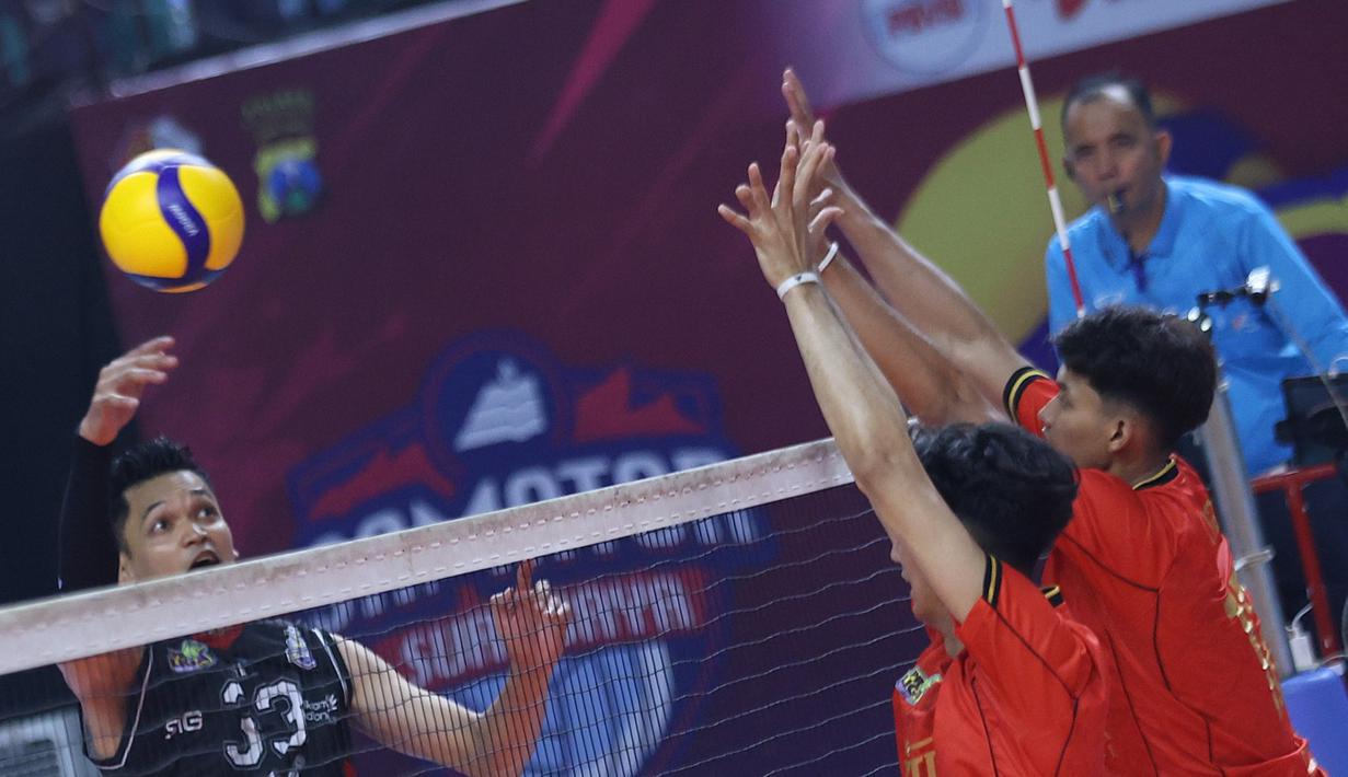 Tim putra LavAni Livin' Transmedia sukses membungkam tuan rumah Surabaya Samator pada laga Proliga 2026. (Dok. PBVSI)