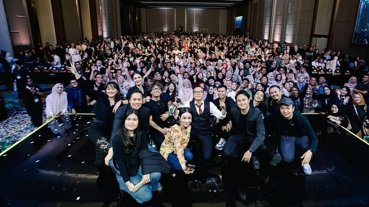 Ari Lasso Unggah Foto Perdana Bareng Kekasih, Ini Momen Manis Keduanya