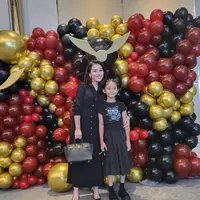 Ayu Ting Ting dan Bilqis di acara ulang tahun anak Krisdayanti. (Foto: Instagram/ayutingting92)