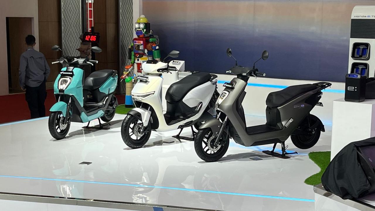 Ingin Beli Sepeda Motor Listrik? Tahan, Tunggu Insentif Sebentar Lagi