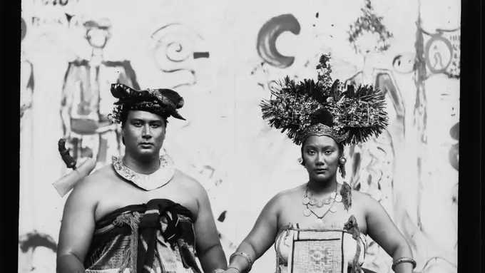 Pemotretan Estetik Tara Basro-Daniel Adnan Pakai Kamera Kuno, Pancarkan  Aura Raja-Ratu dalam Balutan Busana Bali Klasik