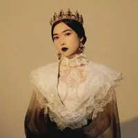 Isyana Sarasvati (Sumber: Instagram/isyanasarasvati)