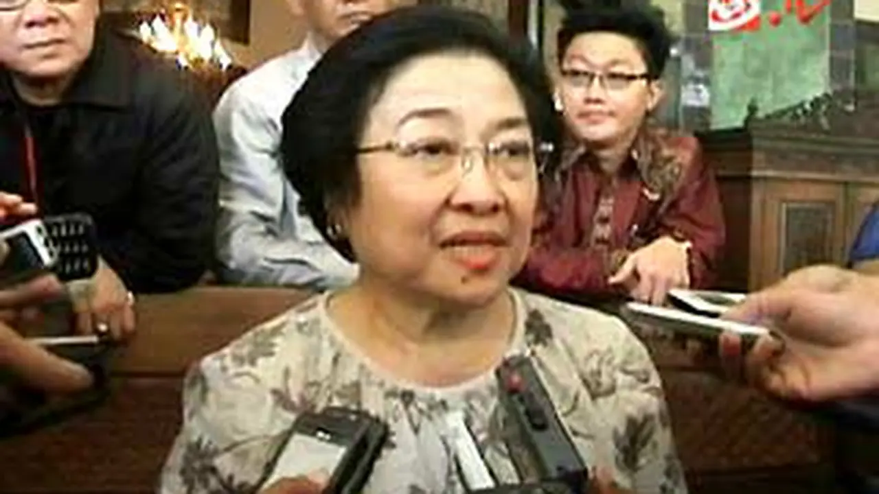 111018amegawati-koment.jpg