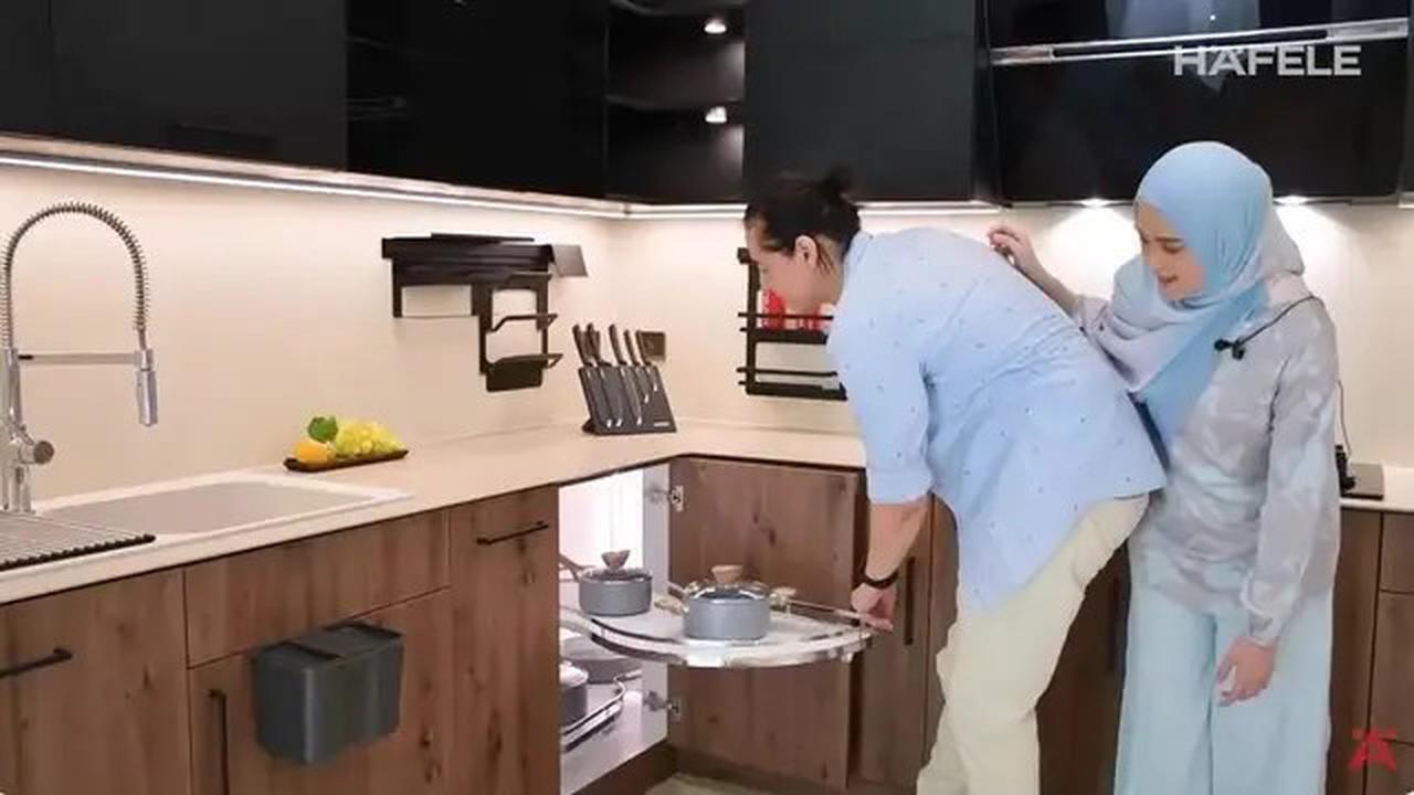 Potret Dapur Mewah Roger Danuarta Serba Otomatis, Elegan, dan Penuh Teknologi Canggih