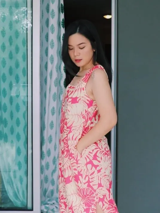 Meski sudah menikah cukup lama, sayangnya sampai saat ini Sinta belum memiliki buah hati. [instagram/sisisinta]