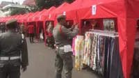 Senyum PKL Tanah Abang Dapat Tenda Gratis dari Anies