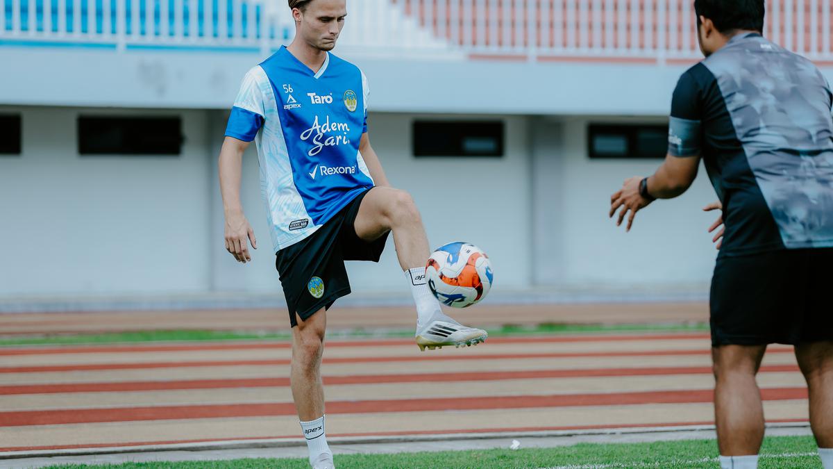 BRI Super League: Berangsur Pulih dari Cedera, Donny Warmerdam Akhirnya Kembali Latihan Bersama PSIM