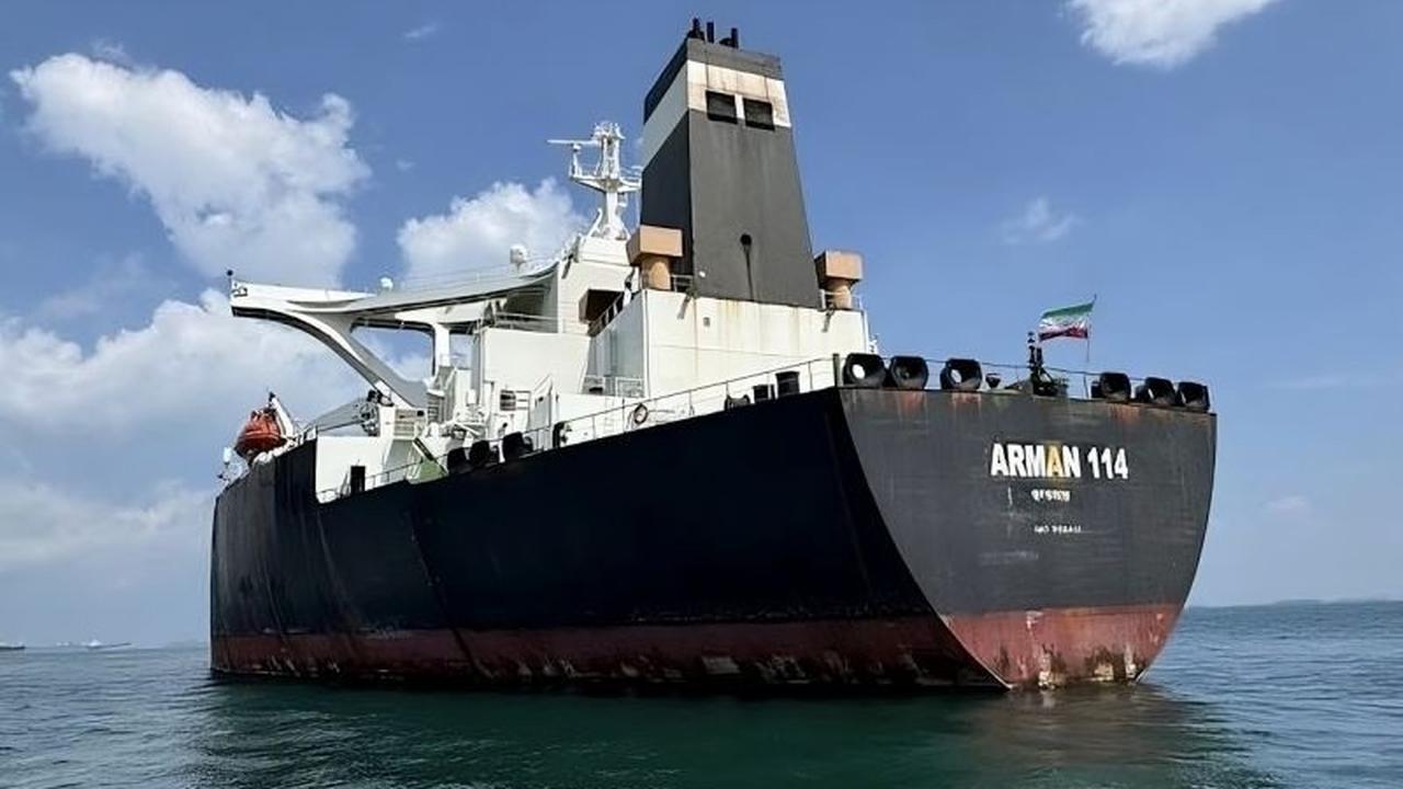 Kejagung Lelang Kapal Tanker MT Arman 114 Beserta Muatan Minyak Mentah, Nilai Fantastis Rp 1,1 Triliun