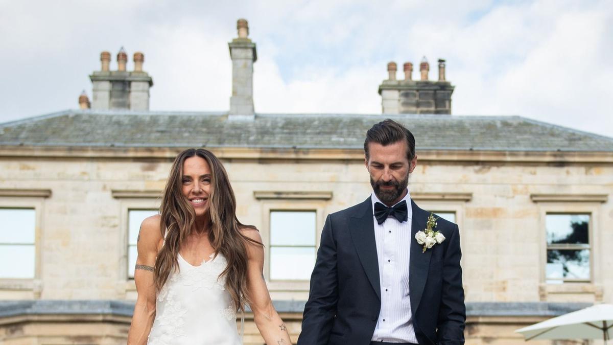 Melanie C Resmi Menikah di Usia 52 Tahun, Pakai Gaun Rancangan Victoria Beckham yang Sarat Makna