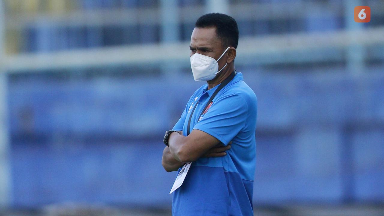 Pelatih PSM Makassar Syamsuddin Batola