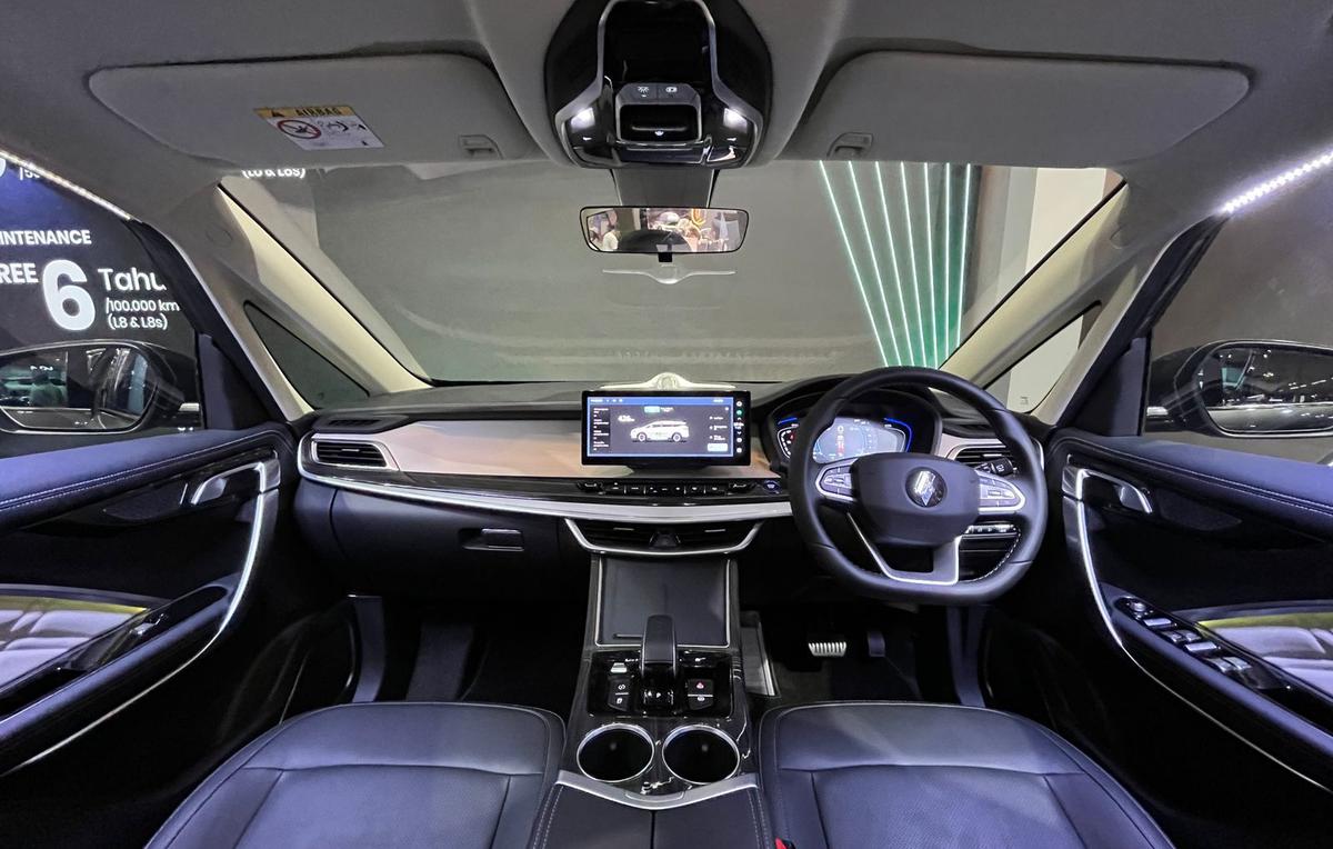 Ngaku Sebagai Mobil Indonesia, Aletra Langsung Rakit L8 EV di Cikampek