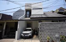 Potret rumah Gilang Gombloh, yang diduga dipaksa keluar dari 'Lapor 'Pak' yang kini ia tinggali setelah tak lagi syuting