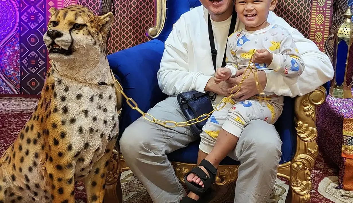 <p>Kiano Tiger Wong dan Kenzo (Instagram/baimwong)</p>