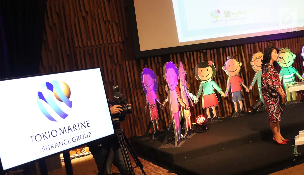 Pendiri Masyarakat Peduli Autis Indonesia (MPATI), Gayatri Pamoedji saat Seminar Penanganan Autisme yang diselenggarakan Yayasan Pundi Amal Peduli Kasih, Jakarta, Rabu (7/8/2019). Seminar bertema Kunci Agar Murid Autis Sukses di Sekolah Menengah dan Universitas. (Liputan6.com/Helmi Fithriansyah)