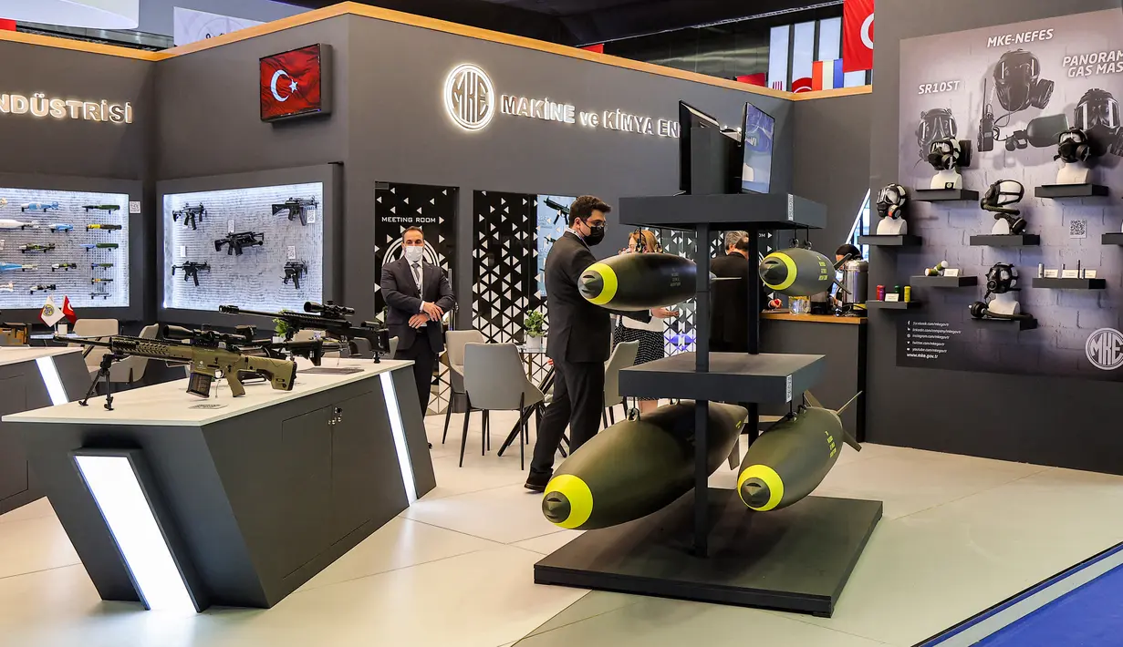 Stan Perusahaan Industri Mekanik dan Kimia Turki (Makina ve Kimya Endüstrisi Kurumu) pada Pameran Pertahanan Maritim Internasional Doha atau Doha International Maritime Defense Exhibition (DIMDEX) di Doha, Qatar, 21 Maret 2022. (KARIM JAAFAR/AFP)