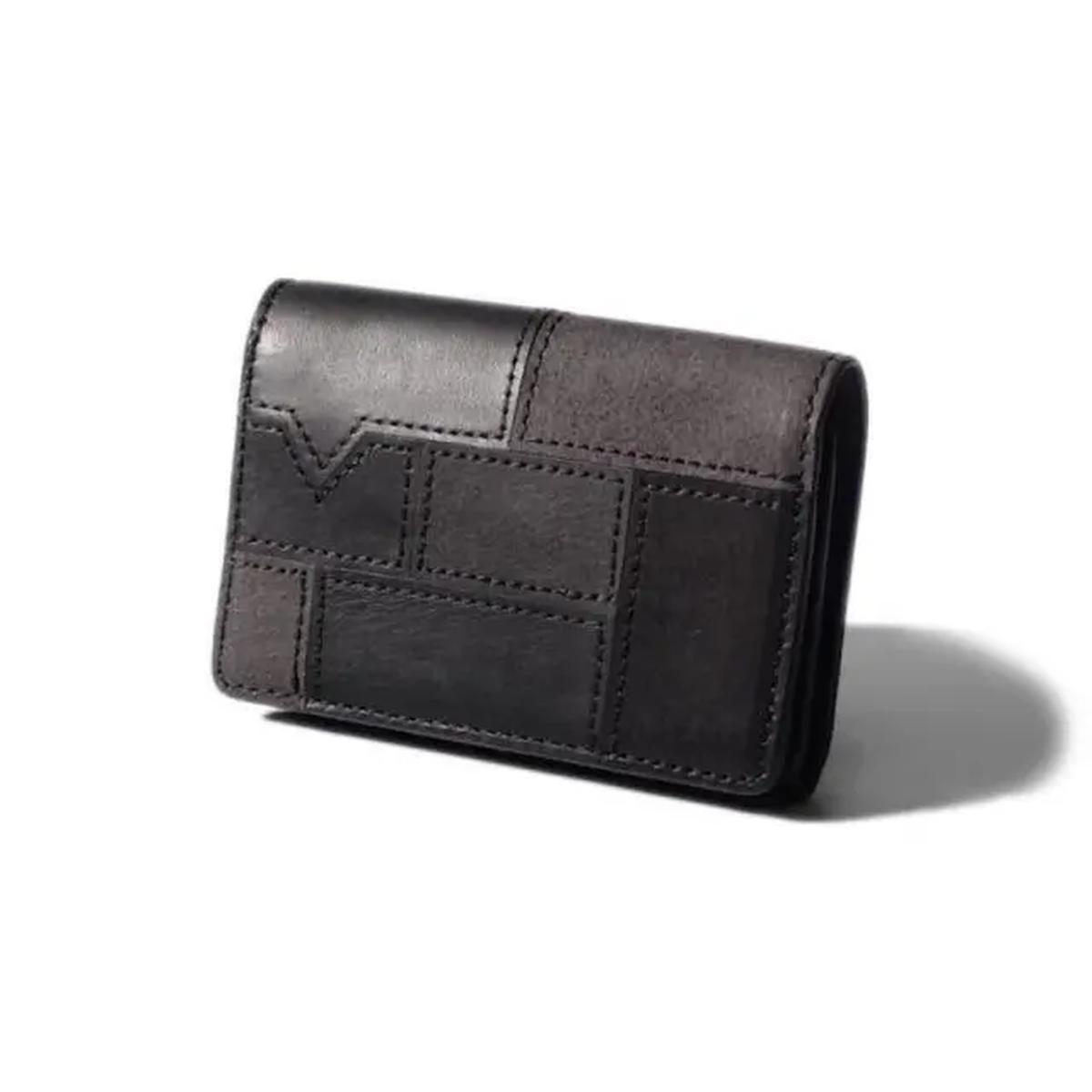 Dompet pria dari brand lokal VOYEJ. (dok. Tokopedia/VOYEJ)