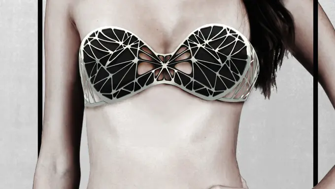 Nggak Cuma Seksi, Bikini Ini Juga Bisa Membersihkan Laut Lho!