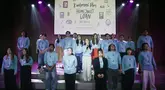 Pemeran memperkenalkan Home Sweet Loan The Musical saat peluncuran di Jakarta, Kamis (6/8/2026). Adaptasi dari novel karya Almira Bastari ini akan dipentaskan dalam 23 pertunjukan pada 30 September hingga 18 Oktober 2026 di Graha Bhakti Budaya, Taman Ismail Marzuki, Jakarta, dengan menghadirkan lima lagu orisinal karya Idgitaf sebagai bagian dari pengembangan cerita. (KLY/ Budy Santoso)